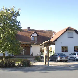Gasthaus-pension Hofmann Guest house Oberdachstetten